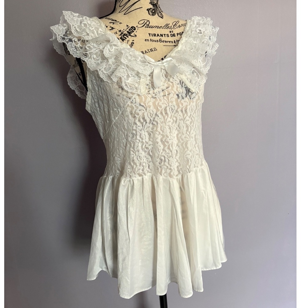 Cinema Etoile White Floral Lace Babydoll Chemise Ruffle Satin Bow Lingerie Top